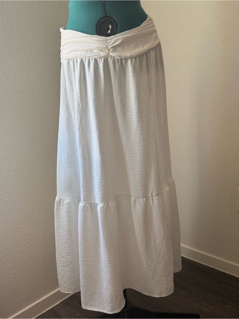 Relaxed White Tiered Maxi Skirt